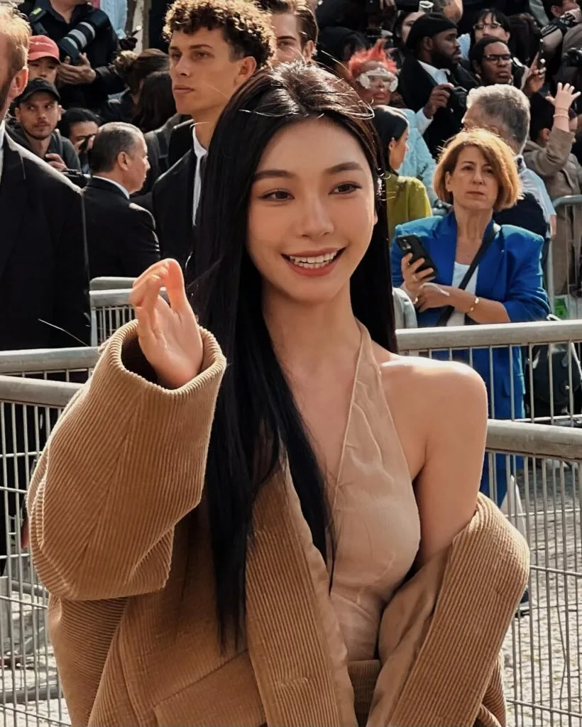 Paris Fashion Week Vadim Hedonist 00171