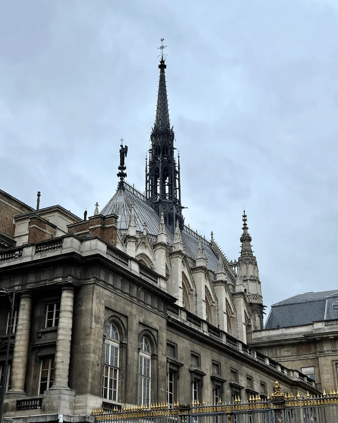 Paris walking tour Center Vadim Hedonist tour images00030