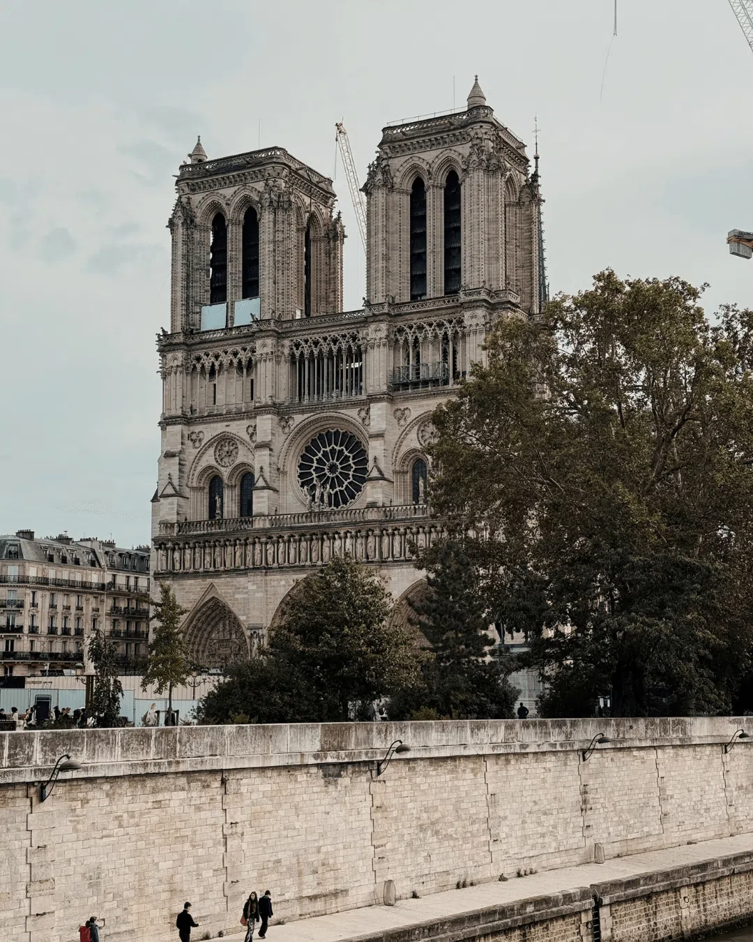 Paris walking tour Center Vadim Hedonist tour images00031